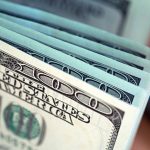 Mercados asiáticos encerram semana em queda com novas tarifas dos EUA sobre a China