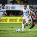 Corinthians vence Barcelona de Guayaquil, mas é eliminado da Libertadores