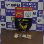 Motoqueiro bêbado, flagrado com drogas e sem habilitação é preso pela Polícia Militar