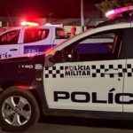 Homem é preso em flagrante por agredir e ameaçar esposa com arma de fogo