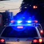 Morador impede assalto em Rondonópolis ao jogar carro contra suspeitos armados