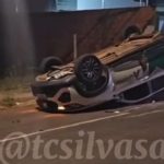 Dupla em motocicleta foge da PM e é capturada com drogas e simulacro em Rondonópolis