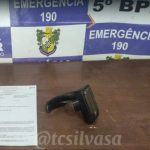Ladrão é amarrado por populares após furtar bateria de carro e tênis de loja em Rondonópolis