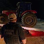 PRF apreende carreta com 200 pneus ilegais na BR-364, em Rondonópolis
