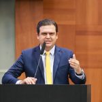 Incêndio destrói residência no Jardim Alfredo de Castro 3, em Rondonópolis
