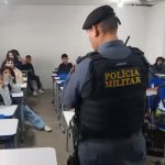 Homem com várias passagens é preso após agredir companheira e tentar se esconder em casa, em Rondonópolis