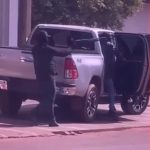 Polícia Militar prende três homens suspeitos de homicídio e recupera veículo roubado