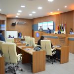 Garota de programa aciona polícia após cliente não pagar oito dias de serviços