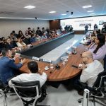 Polícia Civil prende idosa por furtar bolsa dentro de supermercado em Jaciara