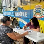 EXCLUSIVO: Jovem motociclista fica ferida em colisão com carro na Avenida Bandeirantes, em Rondonópolis