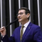 Soja avança com cautela no Brasil, enquanto compras da China impulsionam preços em Chicago