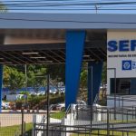 Corpo de Bombeiros controla incêndio em caminhão no pátio de posto de combustível