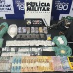 Cavalaria da PM prende homem por tráfico de drogas e apreende 52 porções de maconha e cocaína