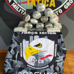 Dois faccionados suspeitos de provocarem incêndio em casa de rival são presos pela PM