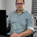 Corpo com fratura na perna e escoriações é encontrado dentro de casa no Jardim Paula II