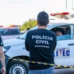 Homem é morto a tiros ao atender chamado no portão de casa em cidade de MT
