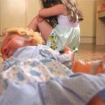 Suspeito de estuprar aluna de 13 anos em escola foge da cidade após ameaças de facção criminosa