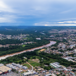 Violência extrema: agressor é morto após atacar mulher com machadinha