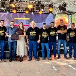 Motorista foge após colisão e deixa vítimas feridas em acidente com motocicletas