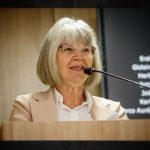 Mulher agredida pelo ex foge ensanguentada por ruas em cidade de MT