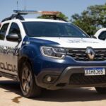 PM prende homem com arma de fogo e seis tabletes de drogas