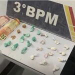 Suspeito com passagem por tráfico é preso com drogas, balança e rádios comunicadores em Primavera do Leste