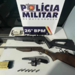 Adolescentes são apreendidos com drogas e arma de brinquedo