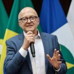 Fávaro encerra em Sinop ciclo de seminários sobre drogas, bets e excesso de telas