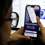 Trabalhadores nascidos em setembro e outubro recebem abono salarial