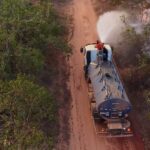 Bombeiros, com apoio da Prefeitura, controlam incêndio florestal no 18º GAC em Rondonópolis