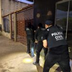 Dois foragidos são presos após serem identificados por reconhecimento facial durante a Exposul