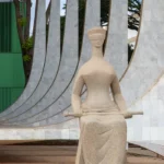 Homem de 35 anos é executado com vários tiros no meio da rua em Rondonópolis