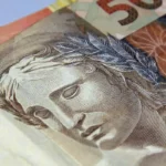 Mutirão retira mais de 900 quilos de fios irregulares de postes em Primavera do Leste
