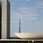 Parte do teto de túnel da Câmara dos Deputados desabou nesta quarta-feira